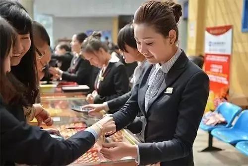 珠宝销售顾问的开放式问题有哪些,关于珠宝销售有哪些经验值得分享