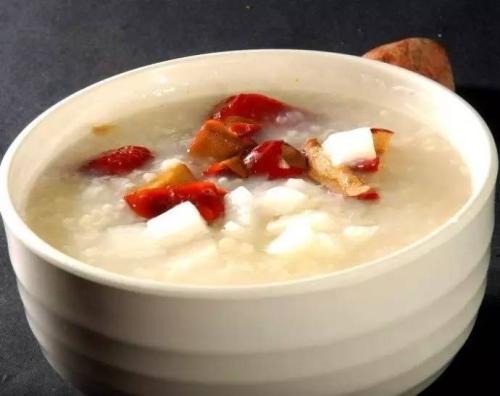 冬季脾胃虚寒吃什么好,大便不成形脾胃虚寒胃口不好