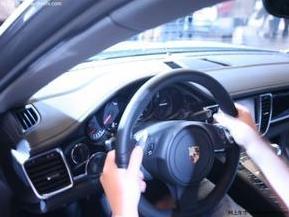 掌握这三点轻松把车开直,掌握六点科三通过技巧