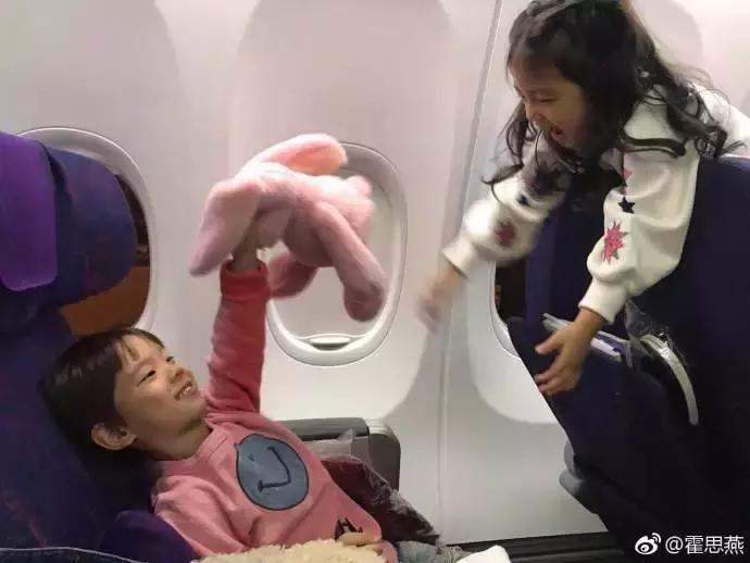 嗯哼和jasper长大的样子,jasper嗯哼第一次见面就在争论