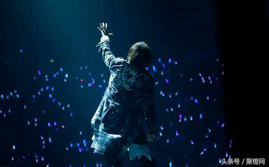 阿信五月天广州演唱会加唱,五月天上海演唱会17台2层5排