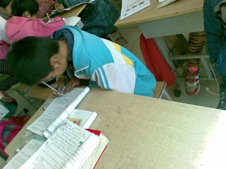 这张小学四年级学生的时间表，比美国总统还忙碌