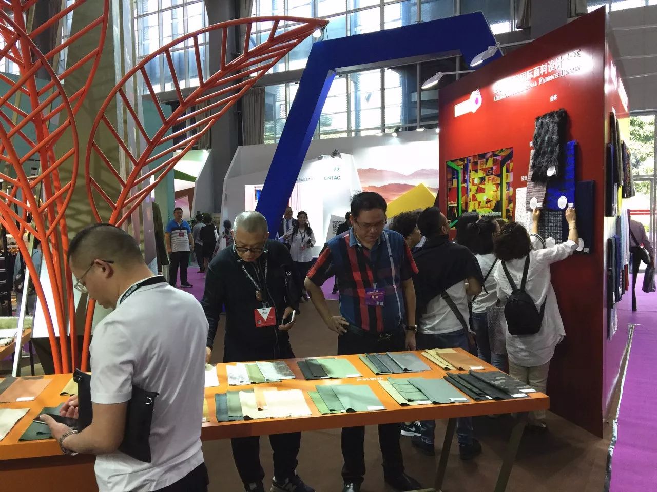 好料纷纷登场！在虎门炫动18/19秋冬流行趋势