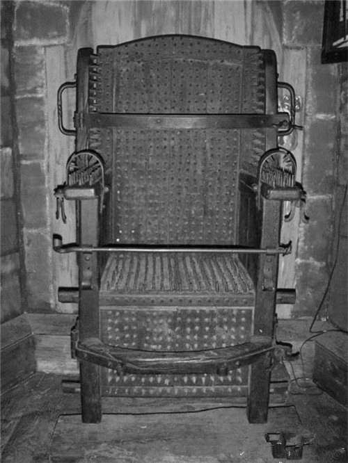 你知道世界上的毒物质有多毒吗,你知道世界上最残忍的事是什么吗