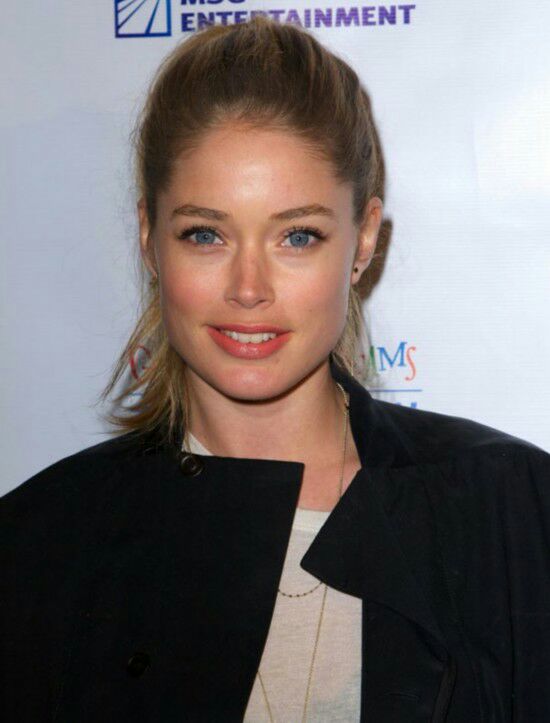 刘雯2018全球超模排名,维密超模走秀中国超模刘雯