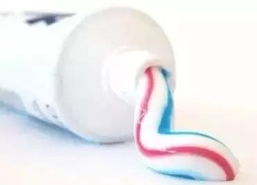 大衣羽绒服正确清洗方法,大衣羽绒服怎么清洗