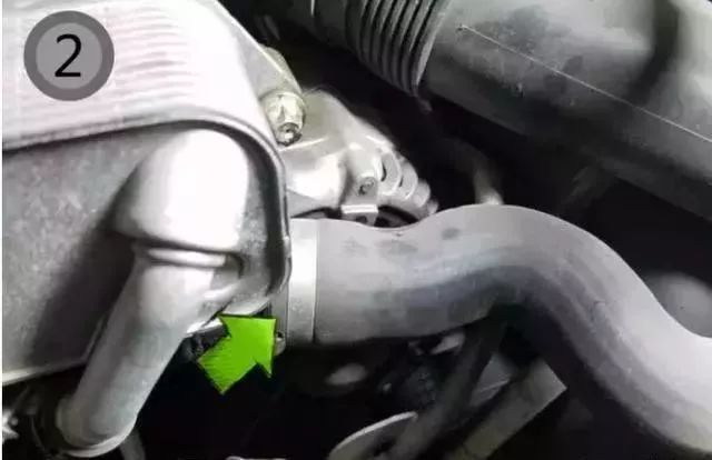 宝马不冒烟也少烧机油,宝马老是漏油为什么还说宝马好