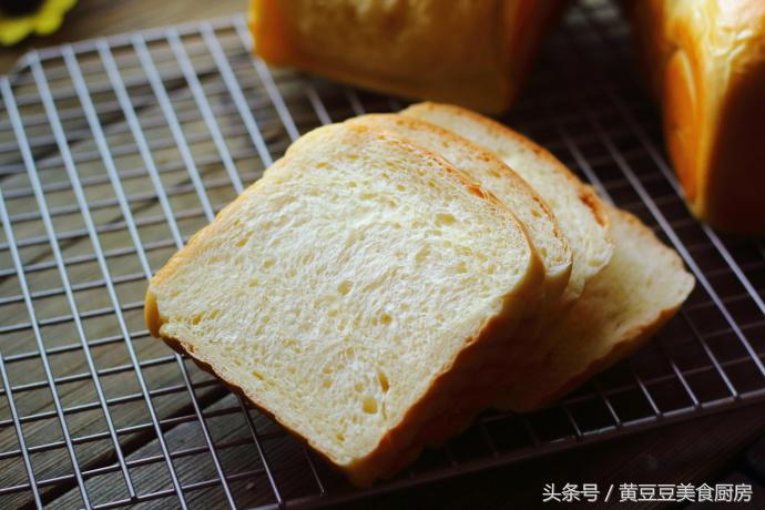 做蛋糕剩的奶油怎么吃,做蛋糕剩下的奶油怎样处理吃啊