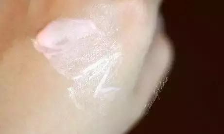 学生*党**必备的护肤品！这些尖货我一个都不想错过！