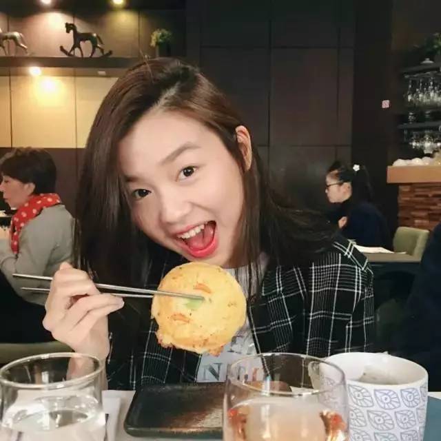 维密刘雯何穗高清图片,维密超模刘雯何穗