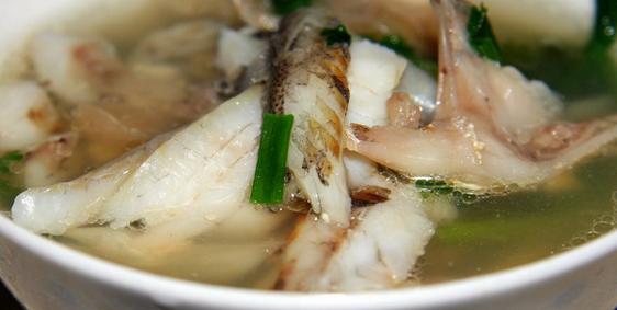 鼻炎流鼻涕中医辨证,经常流鼻涕解决小妙招