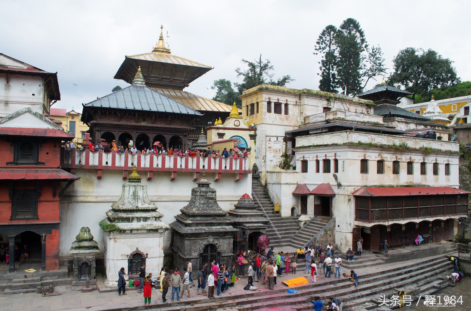 尼泊尔100元人民币能过怎样的生活 (100人民币在尼泊尔能买什么)