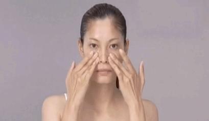 怎么正确的按摩鼻翼让鼻翼变小,缩小鼻头鼻翼的按摩手法