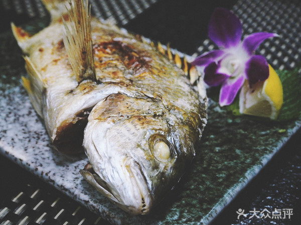 表白被拒的心，只有这家的海鲜刺身可以治愈