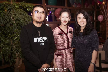 奶茶妹妹对刘强东的喜欢,奶茶妹妹给刘强东过生日