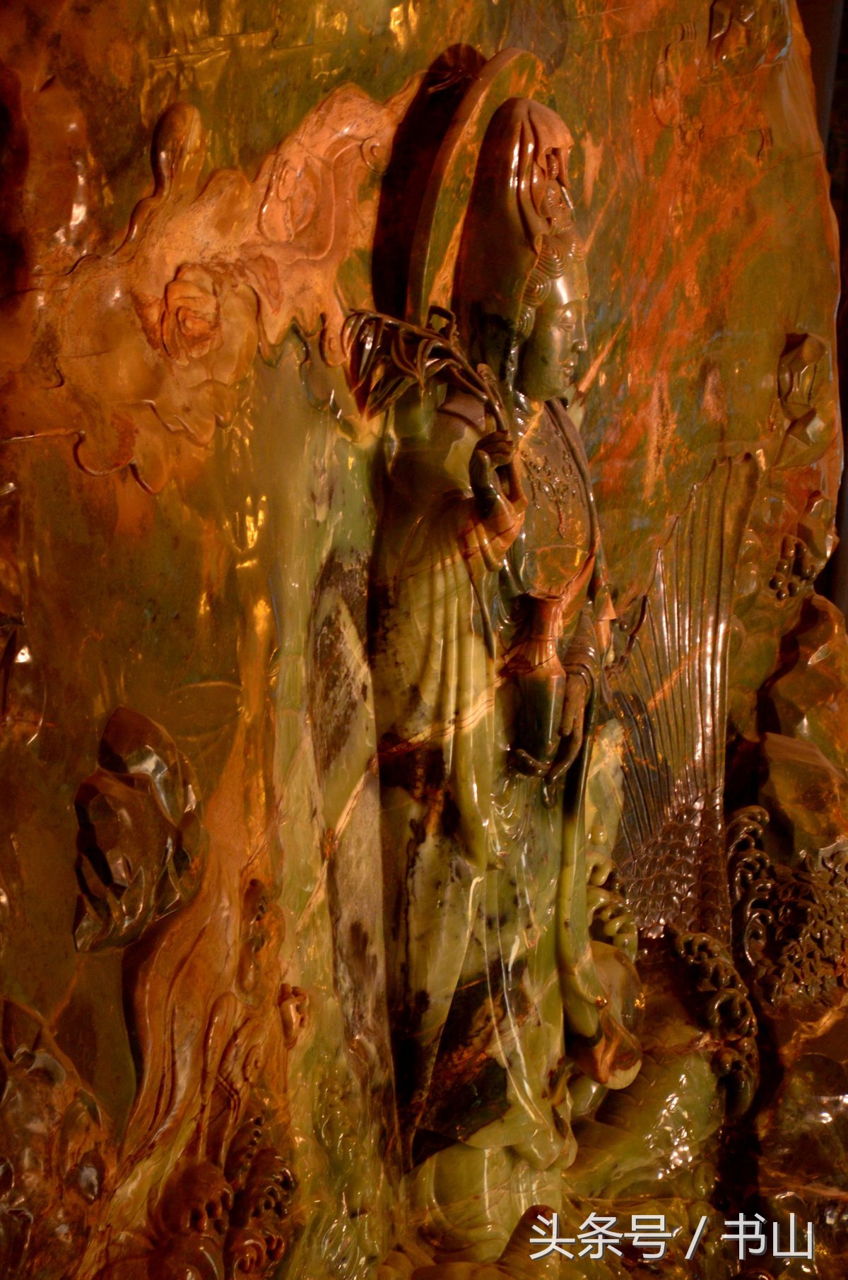 鞍山最大玉佛简介,辽宁鞍山最大的玉佛价值