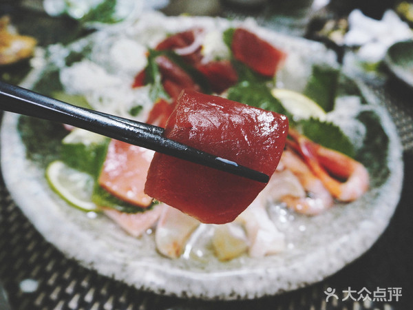 表白被拒的心，只有这家的海鲜刺身可以治愈