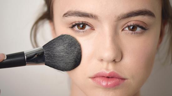 没过期的散粉的用处,过期散粉还能用吗有毒吗