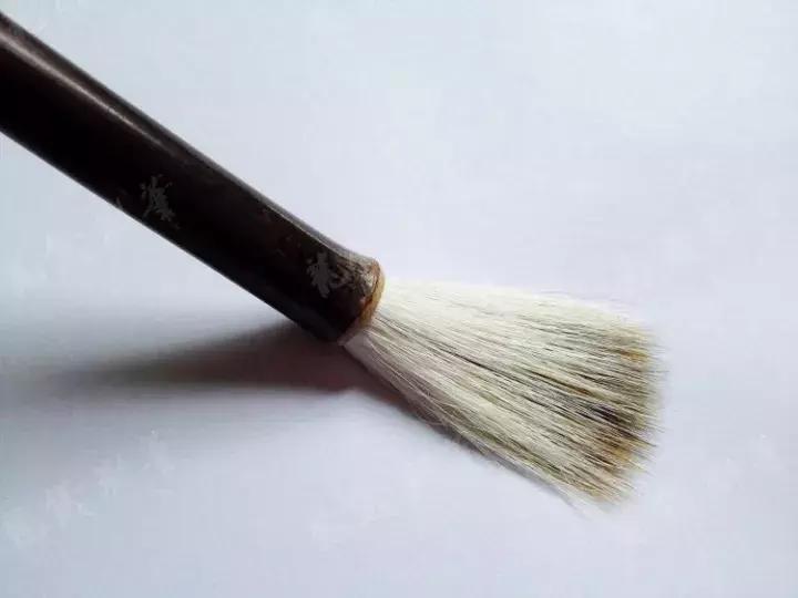 如何清洗毛笔,毛笔的正确清洗和保养方法