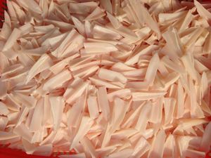 骨质增生补钙吃什么钙片最好,膝盖骨质增生怎么办补钙有用吗