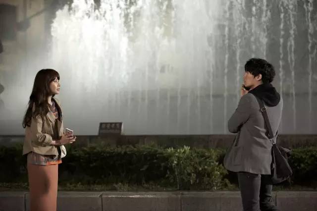 这是一部色而不淫，淫而不荡的电影