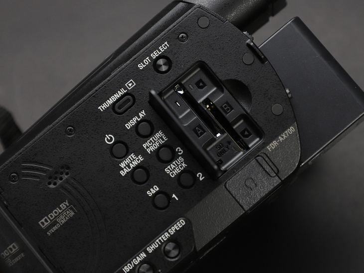 可拍4KHDR视频的手持摄像机1英寸CMOS索尼FDR-AX700摄像机评测