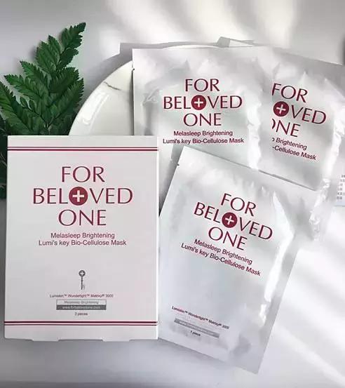 皮肤起皮卡粉浮粉怎么办,干皮上妆起皮浮粉斑驳怎么解决呢