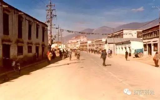 *藏西**往事：八廓街游走牙医，30年前和30年后的故事