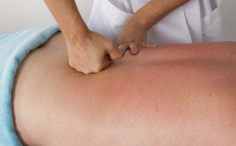 腰椎病久治不愈的方法,腰椎病引起腿疼走不了路