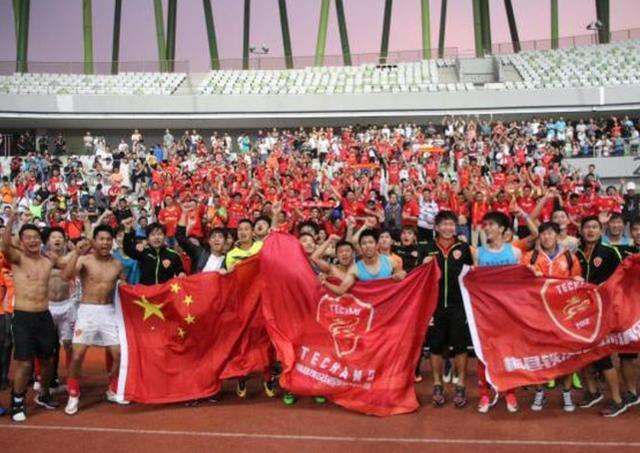 延边与梅州：小城也有足球梦，我们不畏将来