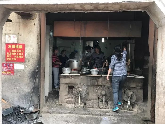 简单评一个南京苍蝇馆子30强吧,南京十大必吃苍蝇馆子top10