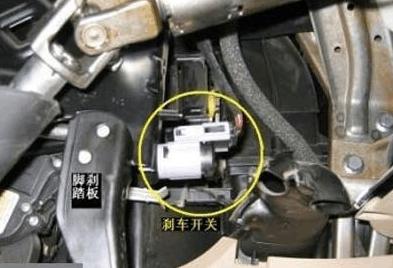 自动挡的车行驶中挂n挡会怎么样,哈弗h2自动挡挂不了挡怎么回事