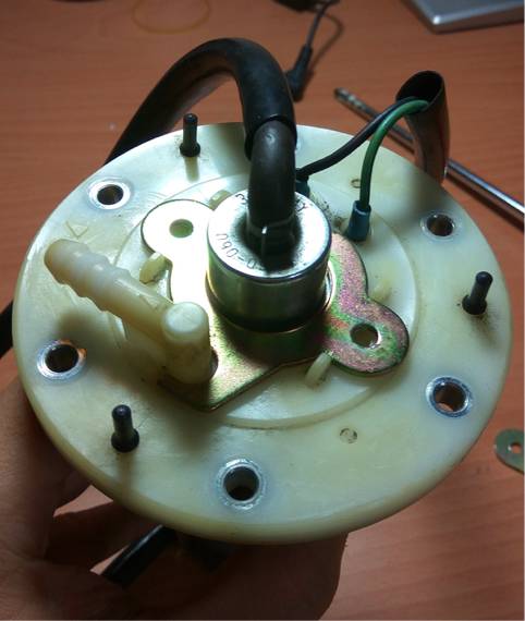 摩托车燃油泵滤网怎么换,摩托车更换汽油泵教程