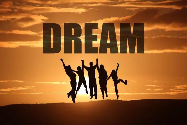 遇到一个不上进的老板怎么办,碰到领导天天训你怎么办