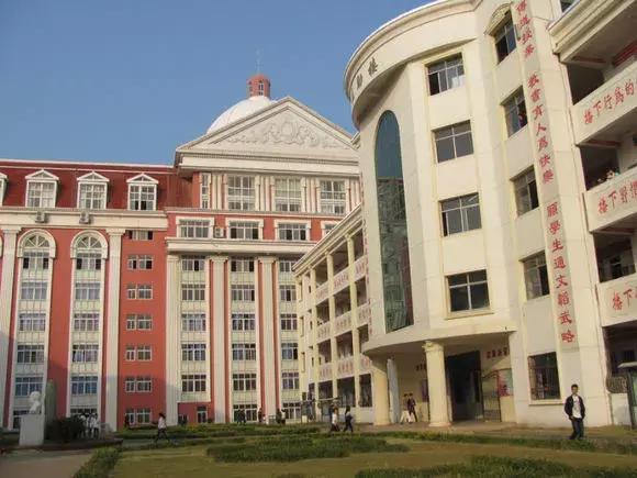 新建二中报道,江西省新建二中最新图片