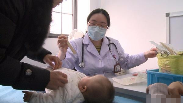 宝宝拉肚子3天还没恢复,宝宝拉肚子三天了精神也不大好