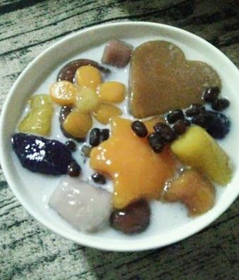 每次去店里都点一个菜吃好多米饭,糖水店芋圆哪种好吃