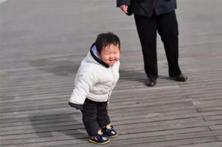 怎样使用snapseed把人修瘦,如何用snapseed修证件照