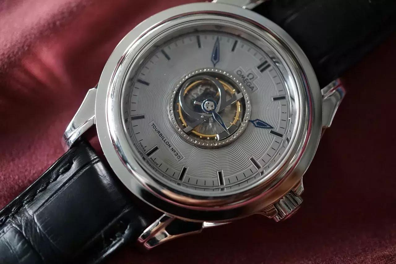 陀飞轮哪个好看,最好看的平民陀飞轮