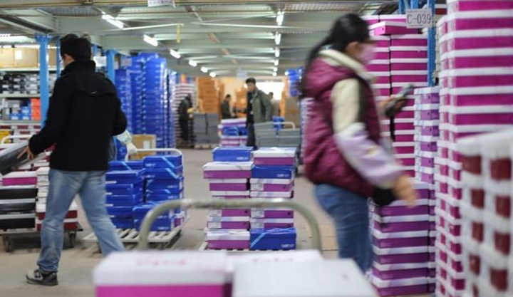 百丽退出市场了吗,退市后的百丽在干什么