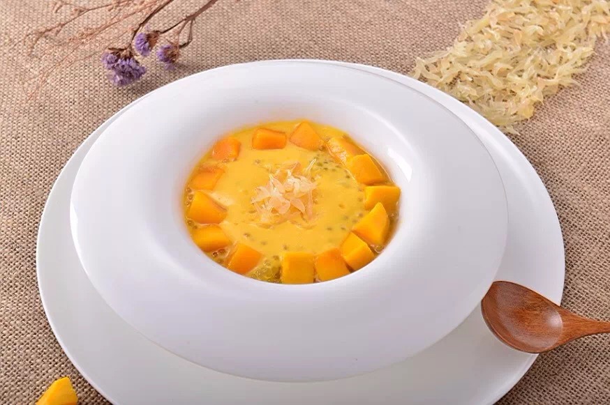 “—1℃冰镇，比前任的心还冷1℃”，这家甜品的文案，太诱人了！