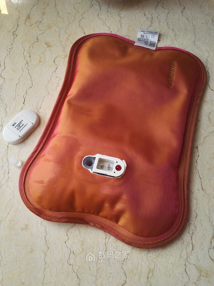 蓄水式热水袋,电热式暖水袋拆解