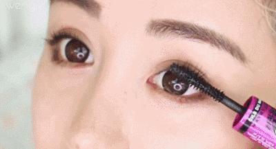 一化妆就又老又丑,新手必学的6个化妆小技巧