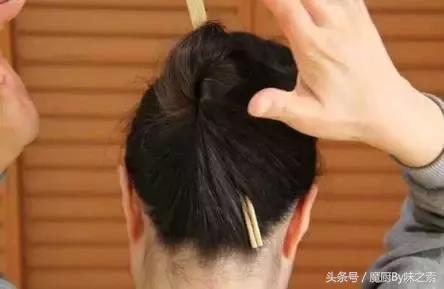 有关筷子起源的趣事,筷子的起源环创图片