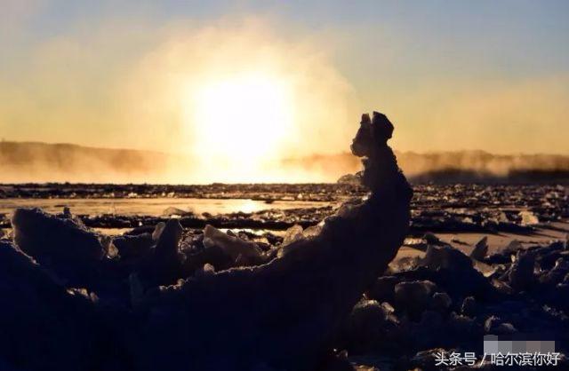 黑龙江冰封奇观,黑龙江呼玛段开启冰封季