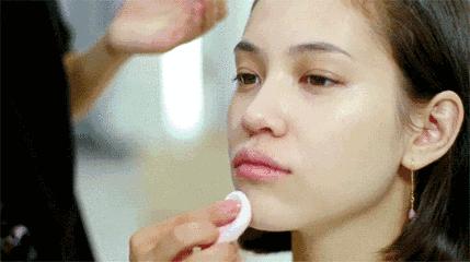 一化妆就又老又丑,新手必学的6个化妆小技巧