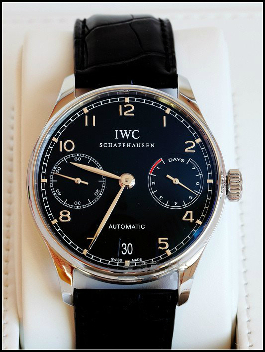 万国最新款葡7,在意大利买苹果手机多少钱