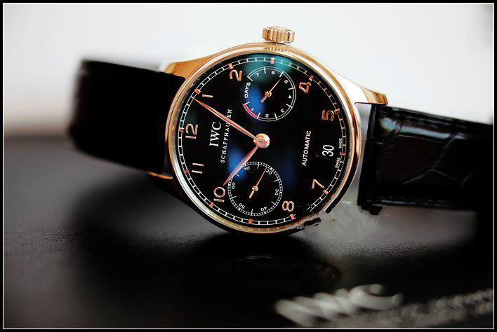 万国最新款葡7,在意大利买苹果手机多少钱