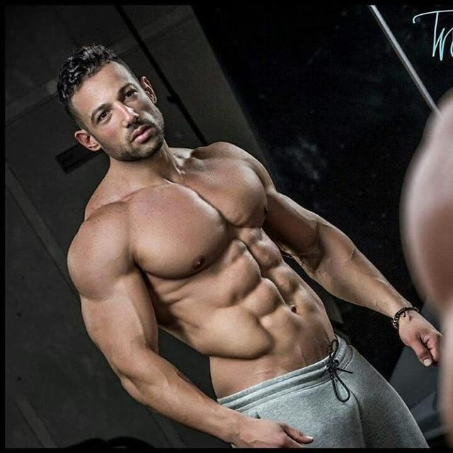 如何按让肩胛骨更凸出,肩胛骨突出怎么矫正一周见效