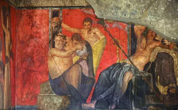 教堂为什么华丽,教堂一般都是什么颜色